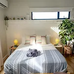Green Point\'S Nest - Indulge In An Urban Oasis