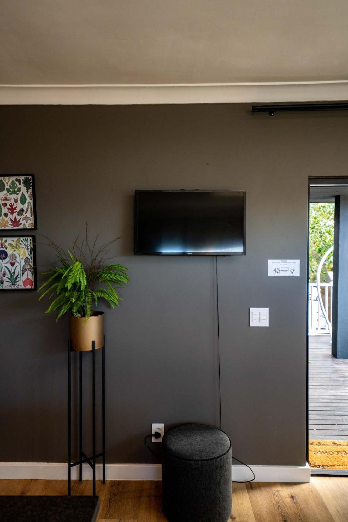 Point's Nest - Indulge In An Urban Oasis Appartement *